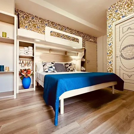 The Sea - Family - Free Parking Couette-café Tropea