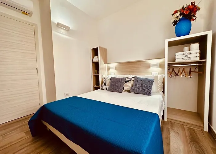 The Sea - Family - Free Parking Bed & Breakfast 4*