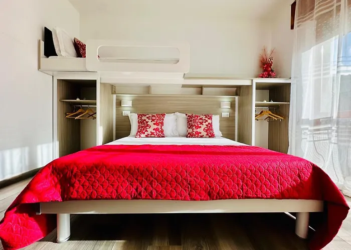 The Sea - Family - Free Parking Bed & Breakfast