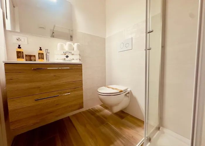 The Sea - Family - Free Parking Bed & Breakfast