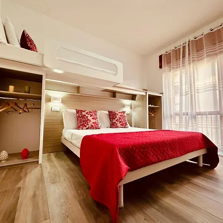 The Sea - Family - Free Parking Bed & Breakfast 4*